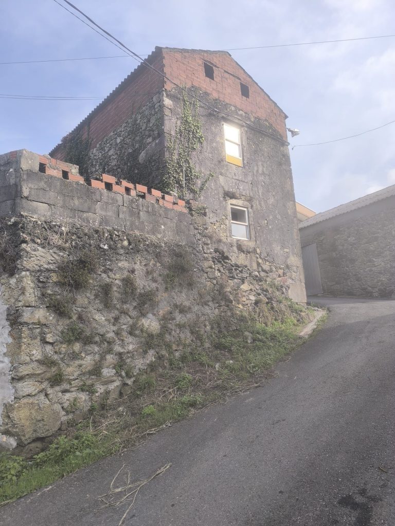En venta Casa de piedra para restaurar – Fisterra
