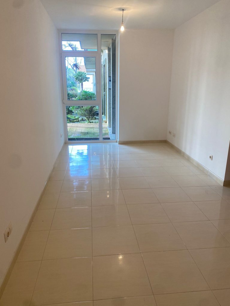 SE VENDE PISO BAJO 3, EN FISTERRA, GALICIA – CORUÑA.